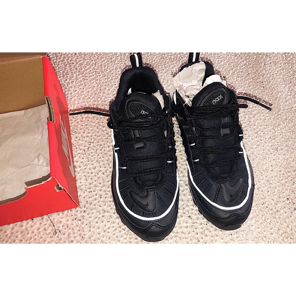 🔥MAKE AN OFFER! NIKE AIRMAX 98🔥 - Picture 4 of 4